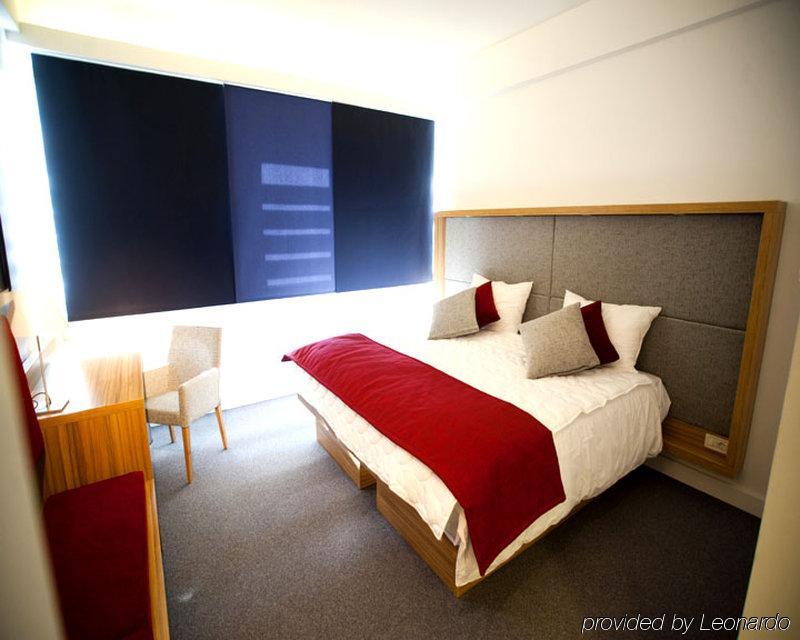 Hotel Rebro Zagreb Zimmer foto
